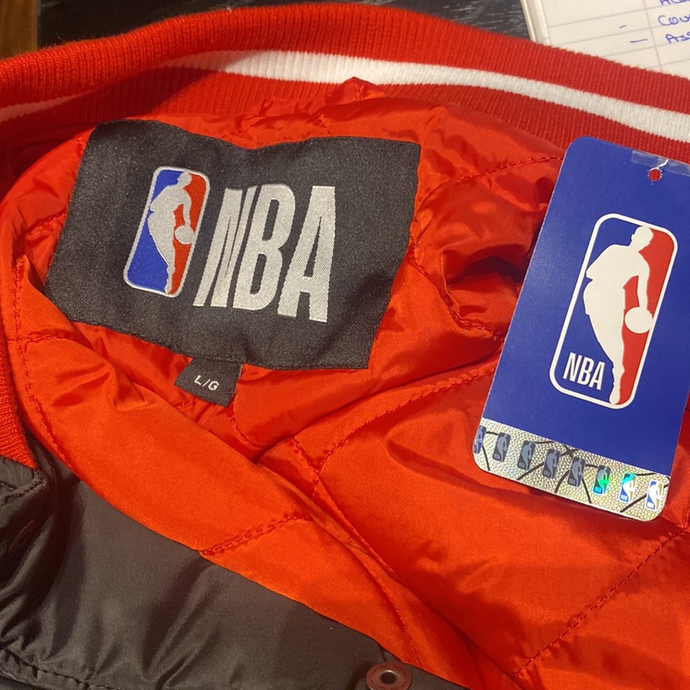 NBA Black and Red Jacket - Picture 11 of 12